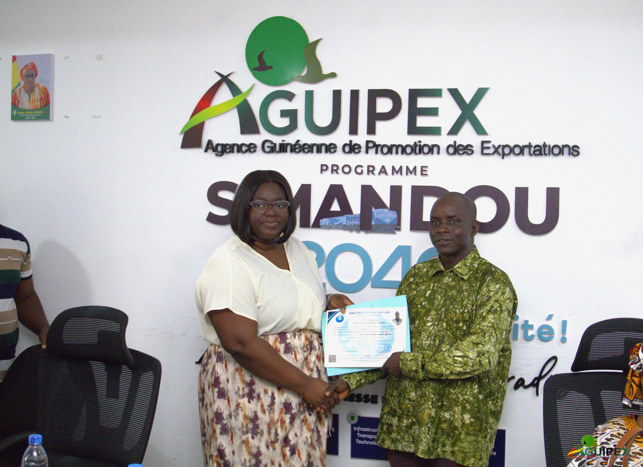 Remise de satisfécits de formation - Image 3